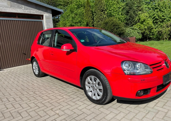 Volkswagen Golf cena 14800 przebieg: 207000, rok produkcji 2007 z Janów Lubelski małe 277